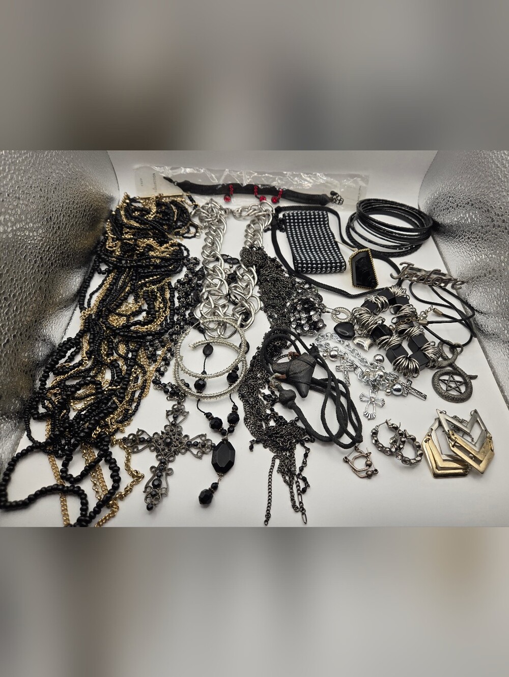 Costume Jewelry Lot Black Goth 20 Wearable Pieces Necklace Bracelet Earrings